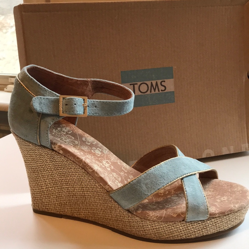 Toms Strappy Wedge Light Blue Suede Gold Trim